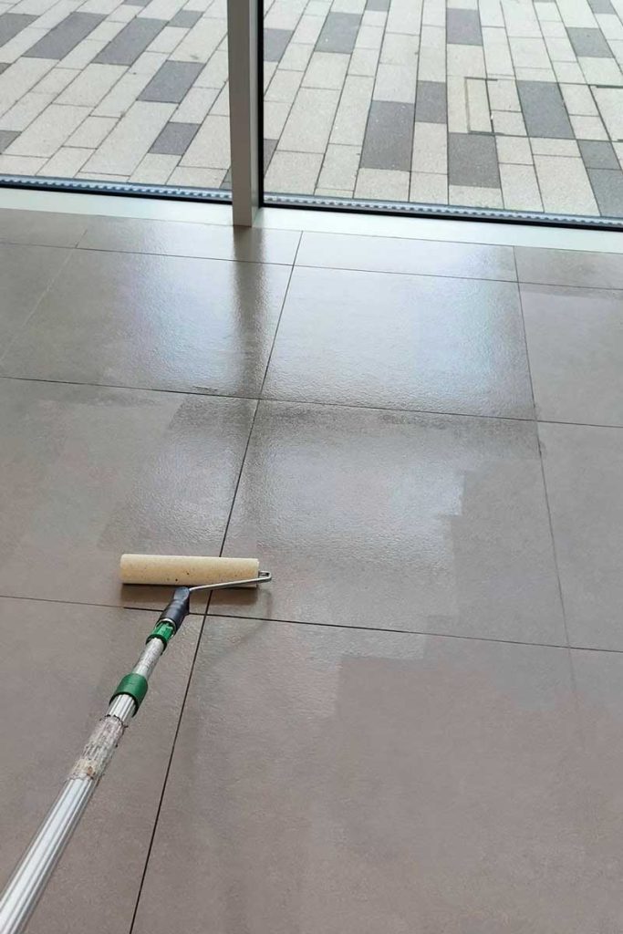 Water Baes Sealing of Gard Floor Surfaces